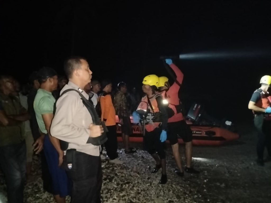 8f0d547015349cd65a19461327825100798d89d25a298c8aff67f4e3c76bd9ad.0